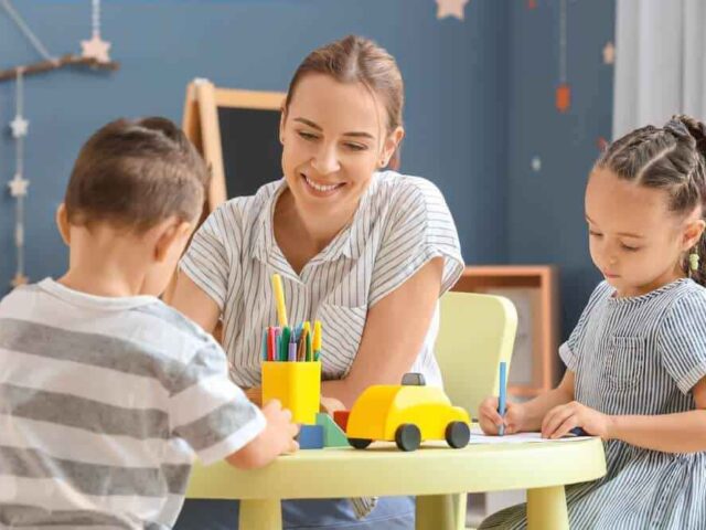 Як знайти роботу нянею: гайд з пошуку ідеальної родини