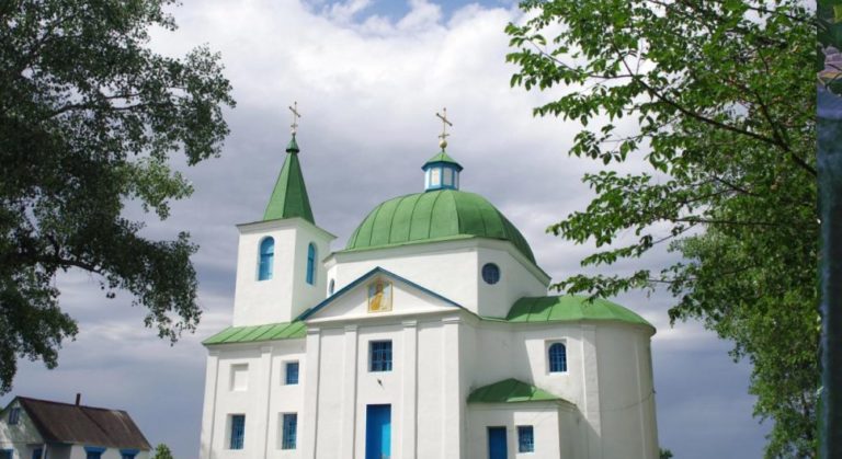 Яке церковне свято 27 серпня: чому цього дня категорично заборонено давати гроші в борг та головні прикмети дня