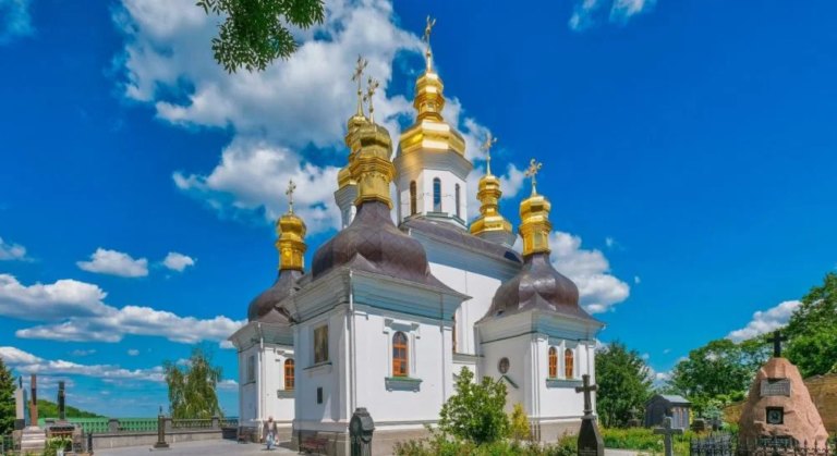 20 вересня: яке церковне свято, прикмети та особливий обряд із цибулею, що допоможе вигнати всі хвороби з оселі